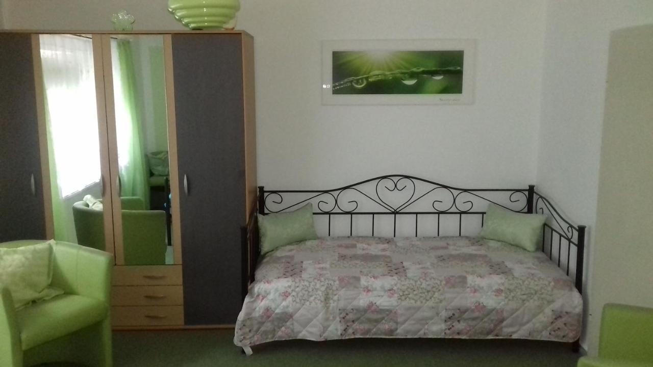 Ferienhaus Johanna & Ferienwohnung Thum Weischlitz Buitenkant foto